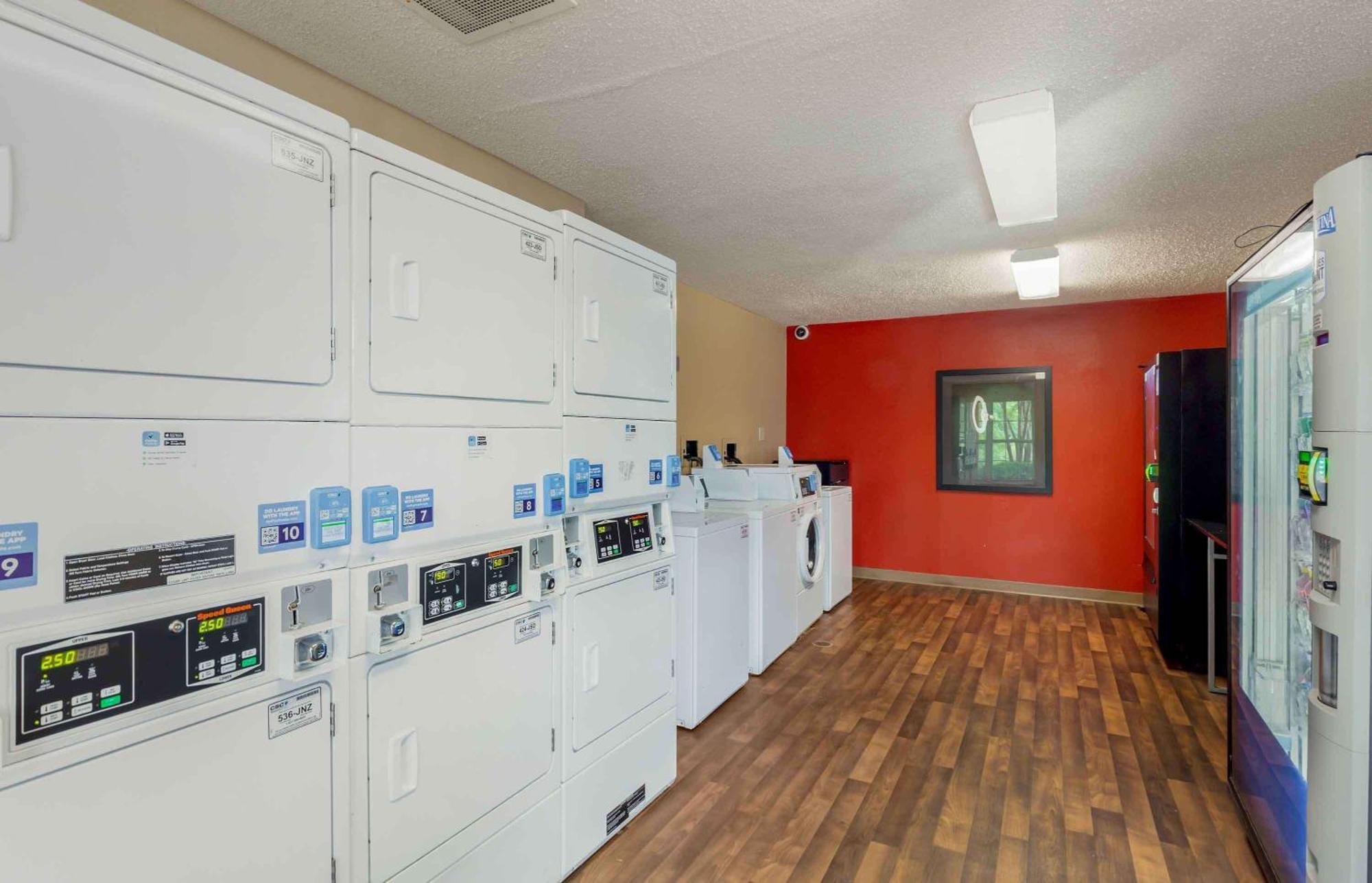 Extended Stay America Select Suites - Raleigh - Rdu Airport Morrisville Exterior foto
