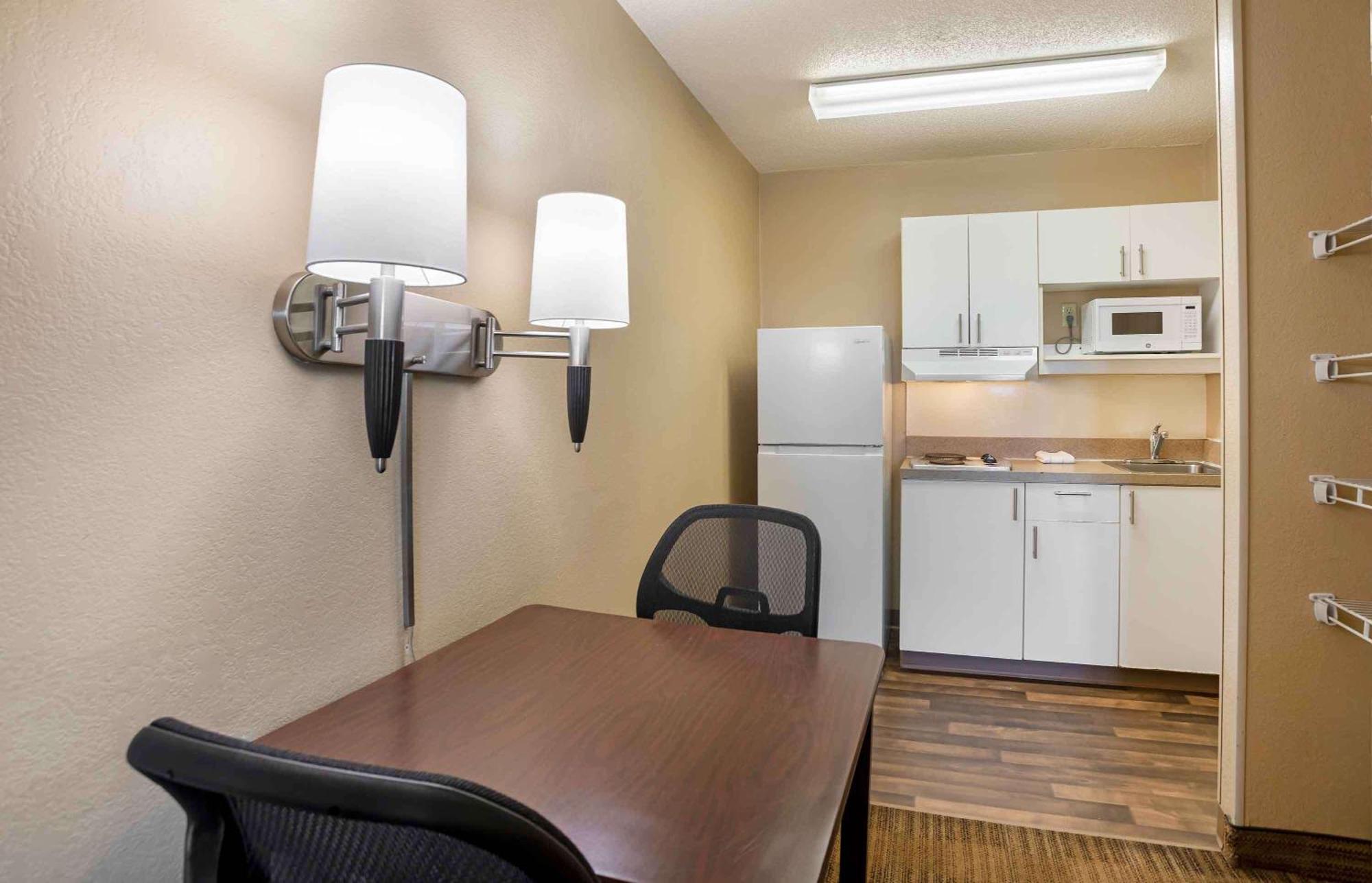 Extended Stay America Select Suites - Raleigh - Rdu Airport Morrisville Exterior foto
